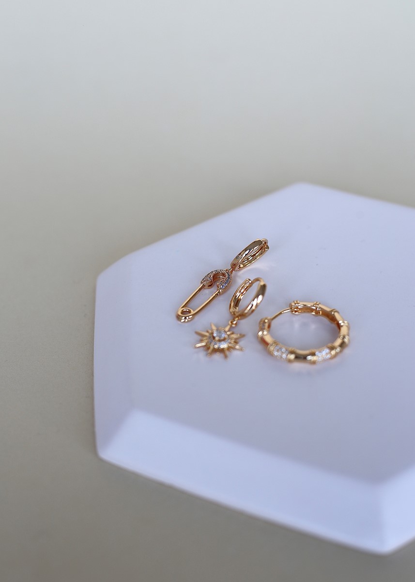 güneş filkete ve halkalı taşlı üçlü kombin küpe