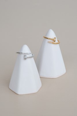 Taşlı Minimal Çivi Yüzük