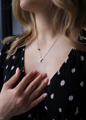 Z harfli ve nazarlı çelik kolye