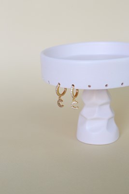 zirkon taşlı minimal c harf küpe