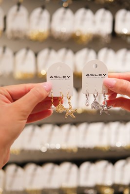 İnci ve Deniz Yıldızı Detaylı Üçlü Küpe Seti