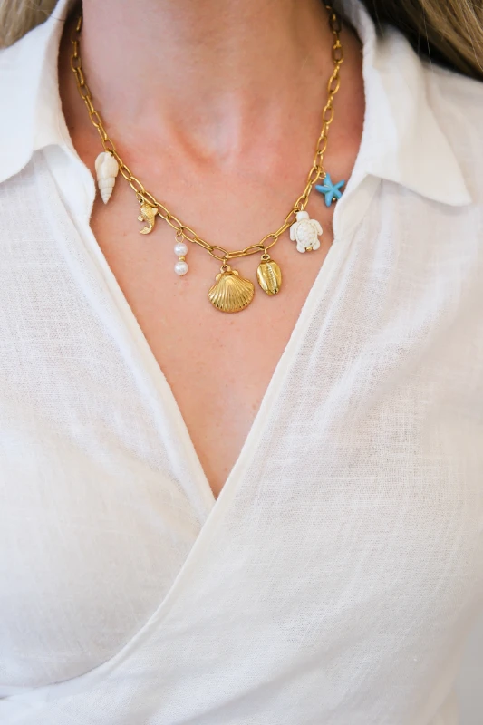 Deniz Kabuğu Detaylı Gold Zincir Kolye