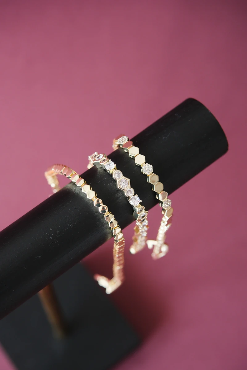 Araları Altıgen Montürlü Su Yolu Bileklik