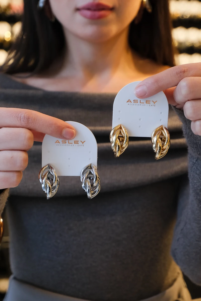 Çoklu Halka Birleşimli Metal Badem Tasarım Küpe