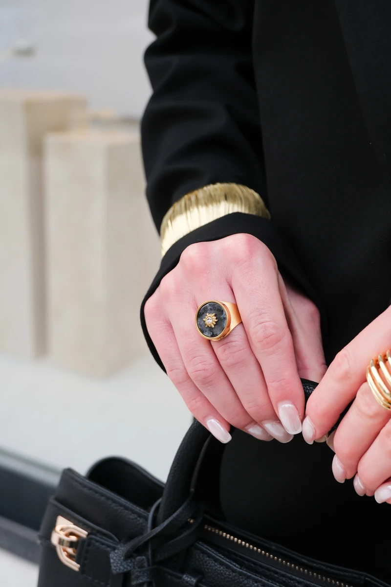 Doğaltaş Detaylı Ayarlanabilir Yuvarlık Yüzük