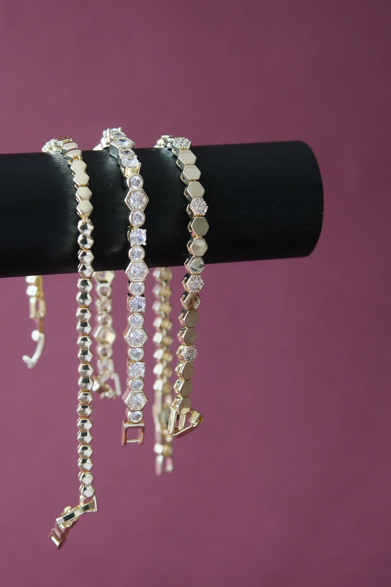 Metal Altıgen Montürlü Su Yolu Bileklik