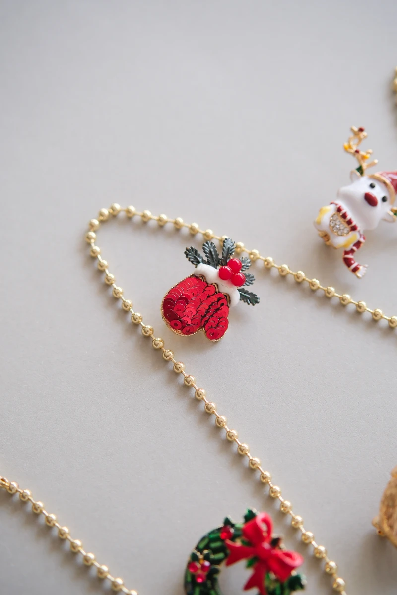 Noel Baba Eldiven Broş