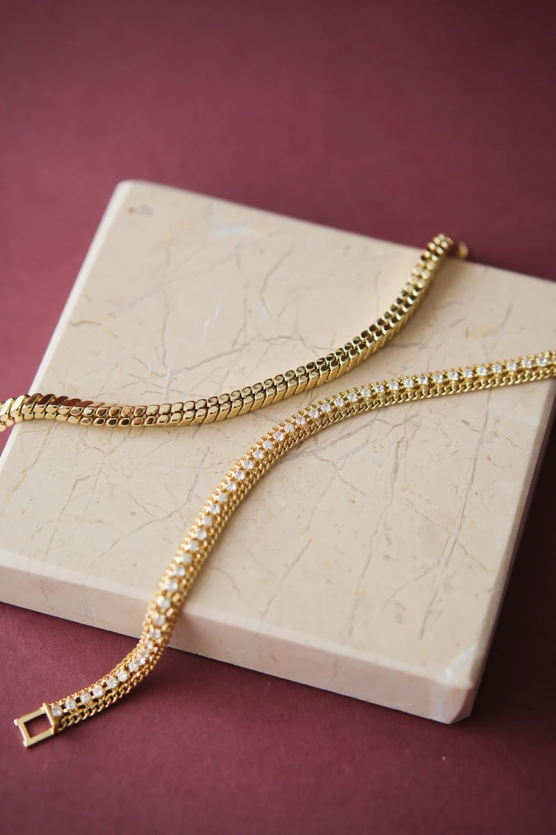 Sıra Taşlı Zincir Tasarım Gold Su Yolu Bileklik