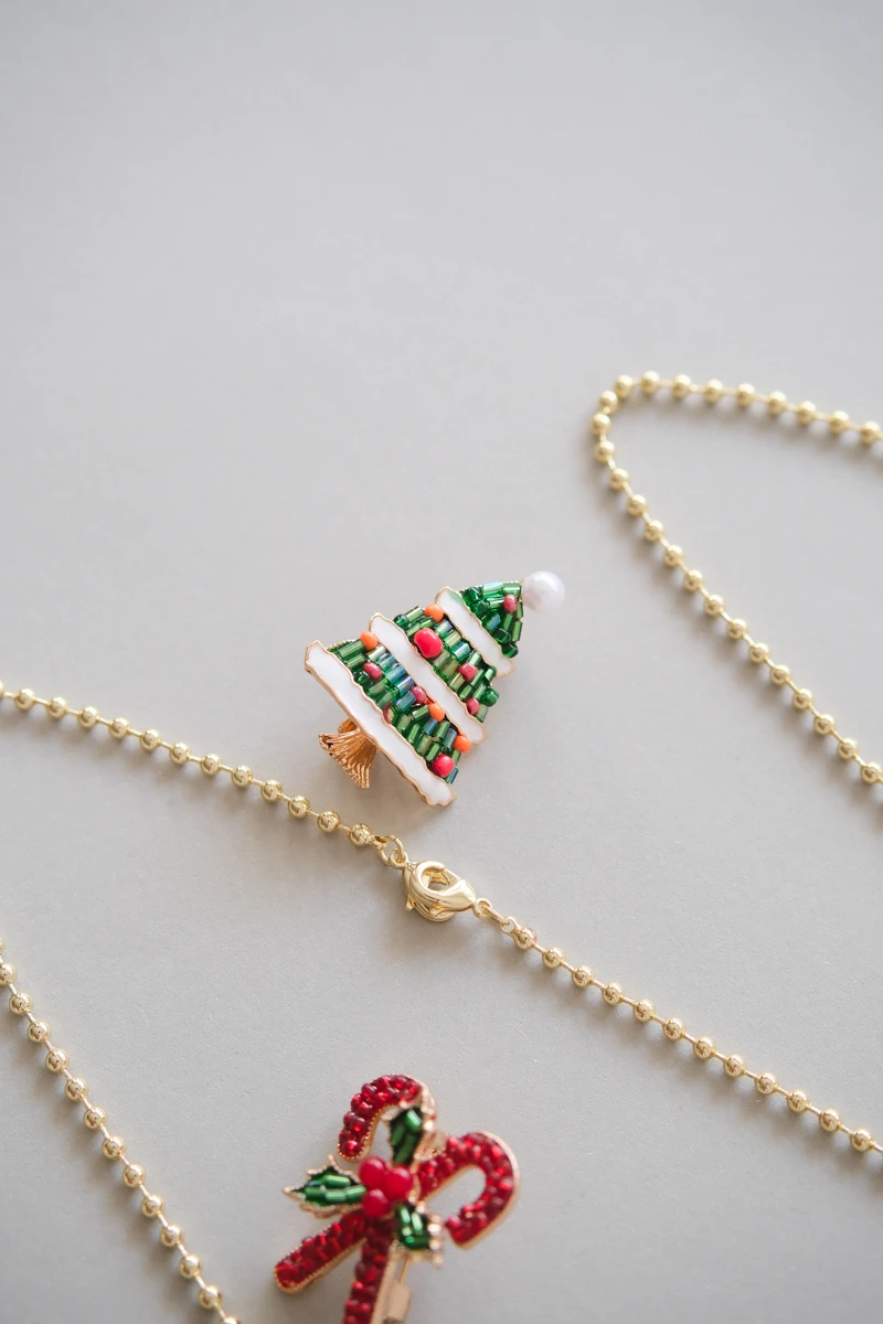 Yılbaşı Temalı Karlı Ağaç Tasarım Broş