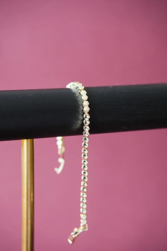 Metal Altıgen Montürlü Su Yolu Bileklik