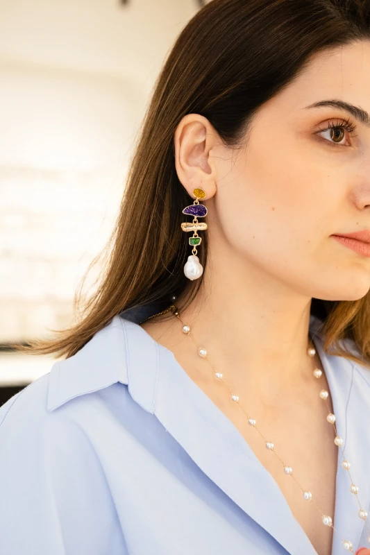 Barok İnci Detaylı Simli Plaka Tasarım Gold Küpe