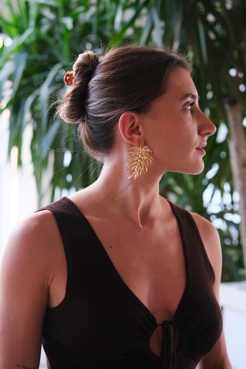 Metal Büyük Yaprak Küpe