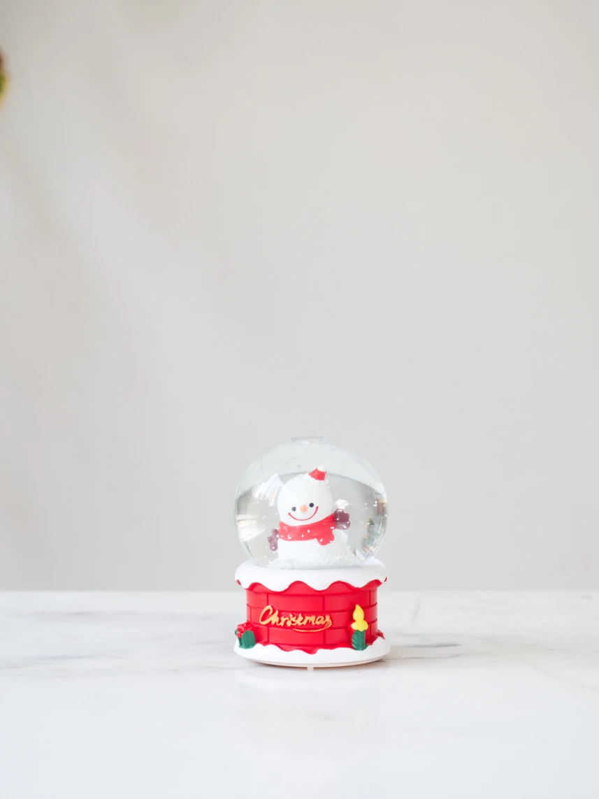 Küçük Boy Kar Küresi