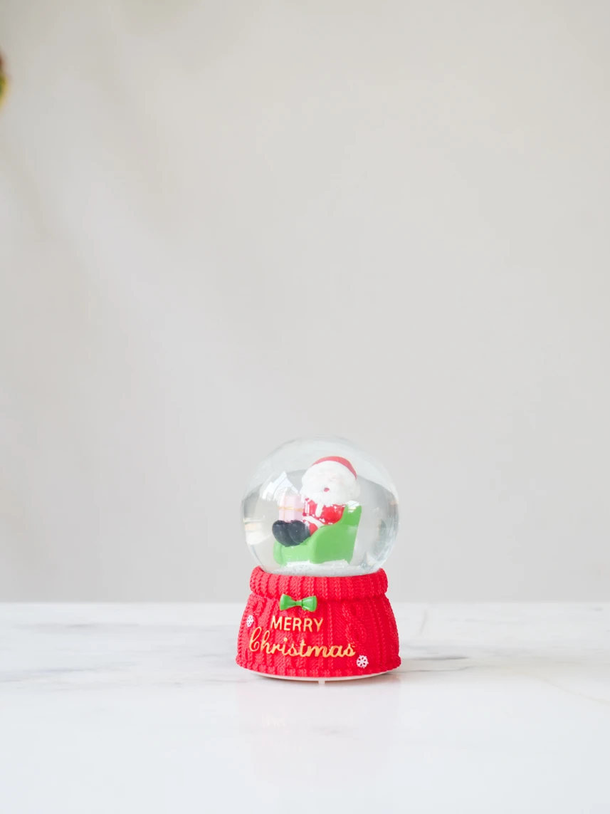 Küçük Boy Kar Küresi