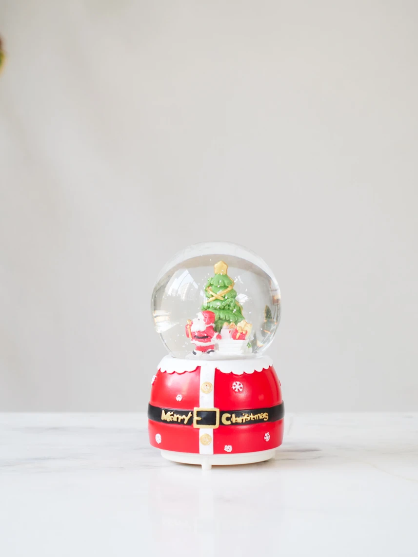 Küçük Boy Kar Küresi