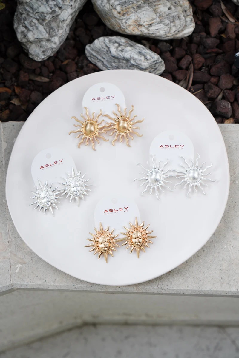 Yüz Figürlü Mat Güneş Küpe