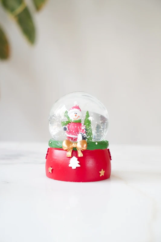 Küçük Boy Kar Küresi