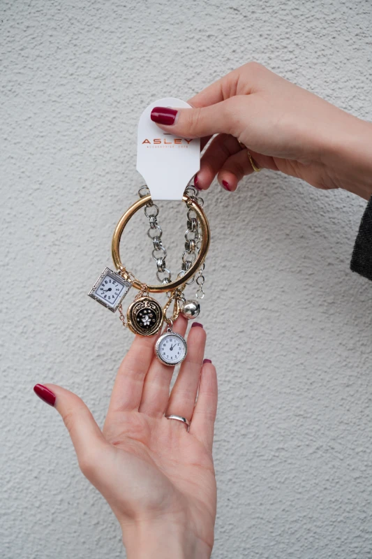 Saat Charmlı İkili Set Bileklik