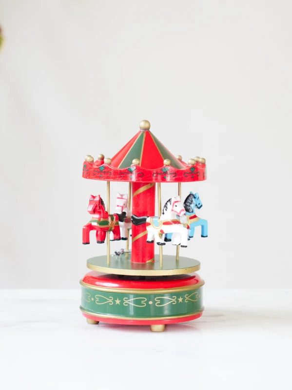 Yılbaşı Temalı Müzikli Atlıkarınca