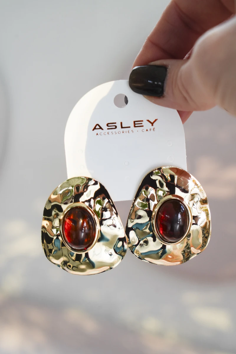 Oval Taş Detaylı Dokulu Plaka Tasarım Gold Küpe