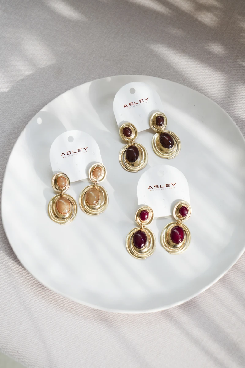 Oval Taş Detaylı İkili Plaka Tasarım Gold Küpe