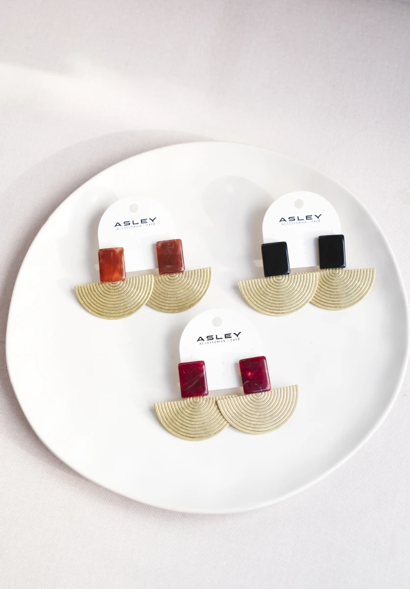 Yelpaze Tasarım Gold Küpe