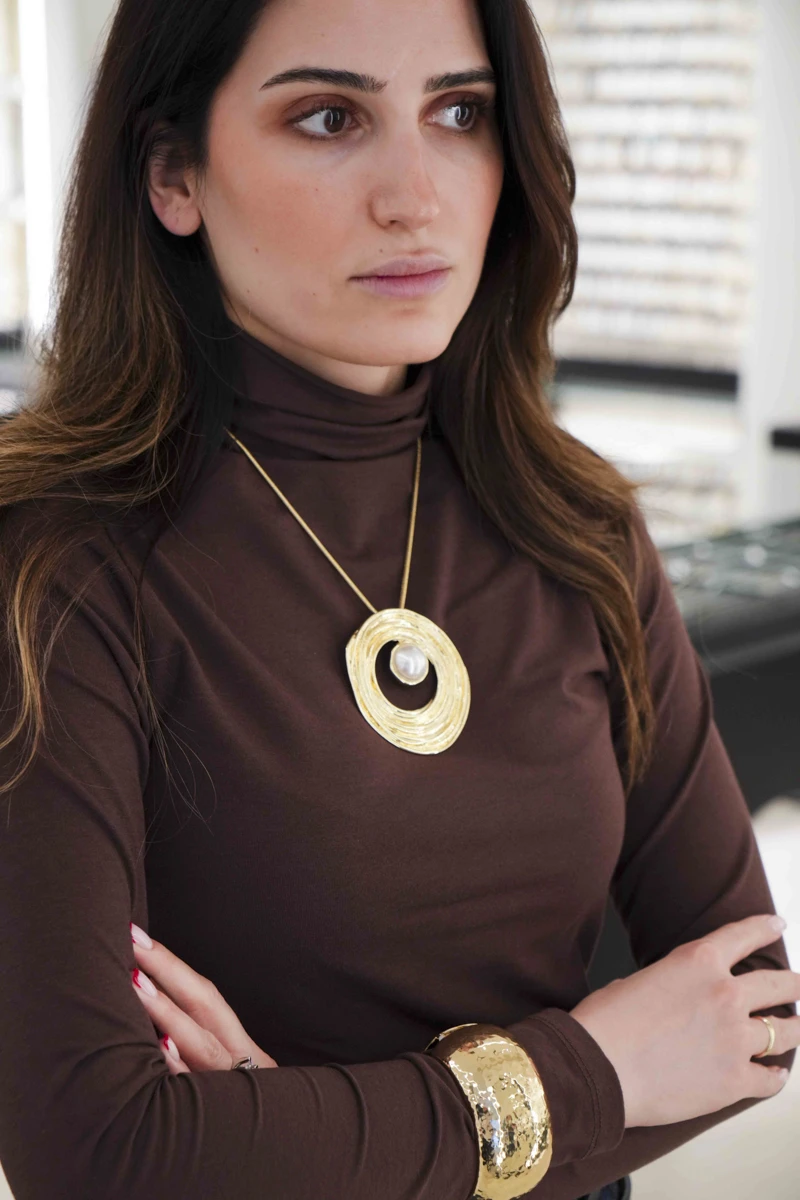 İnci Detaylı Büyük Halka Tasarım Gold Kolye