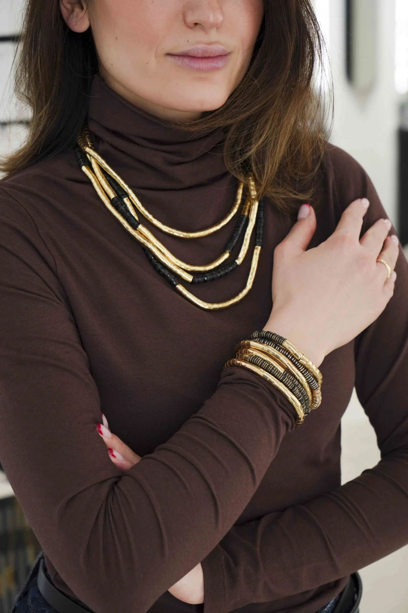 Siyah Ve Gold Segment Boncuklu Çoklu Kolye