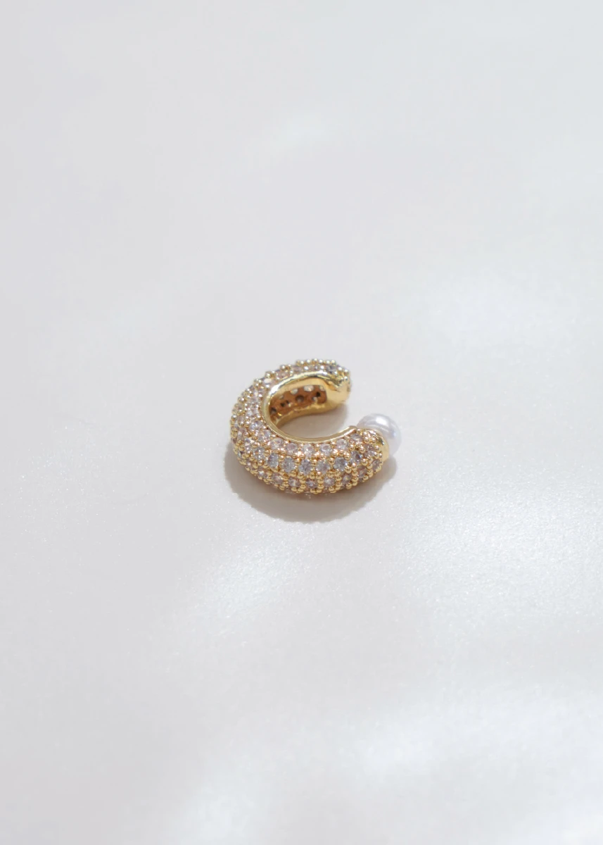 İnci Detaylı Taşlı Halka Tasarım Kıkırdak Küpe