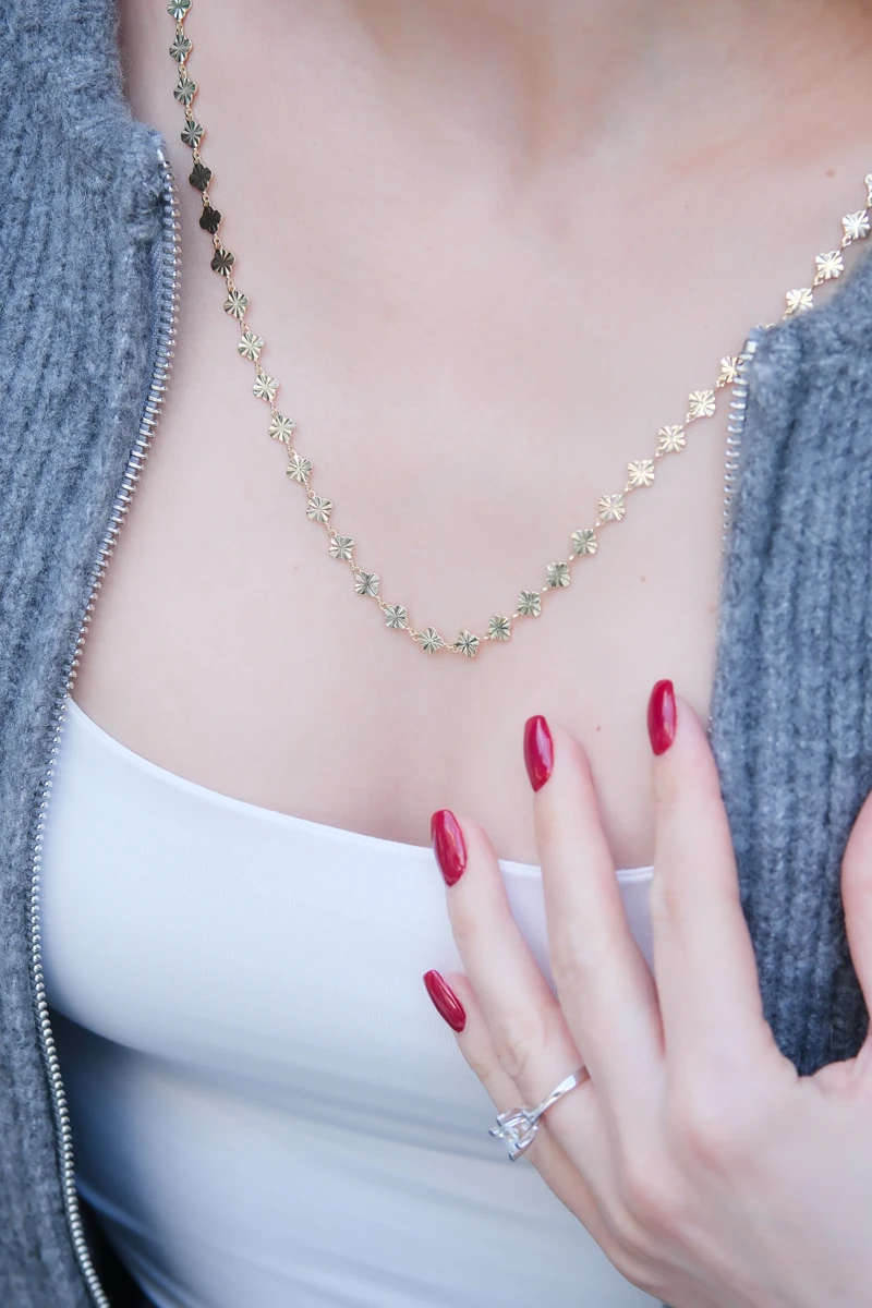 Metal Yonca Sıralı Uzun Gold Kolye