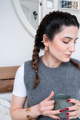 Keskin Hatlı C Tasarım Küpe