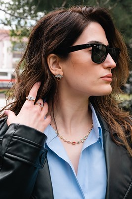 Yelpaze Tasarım Renkli Damla Taşlı Küpe