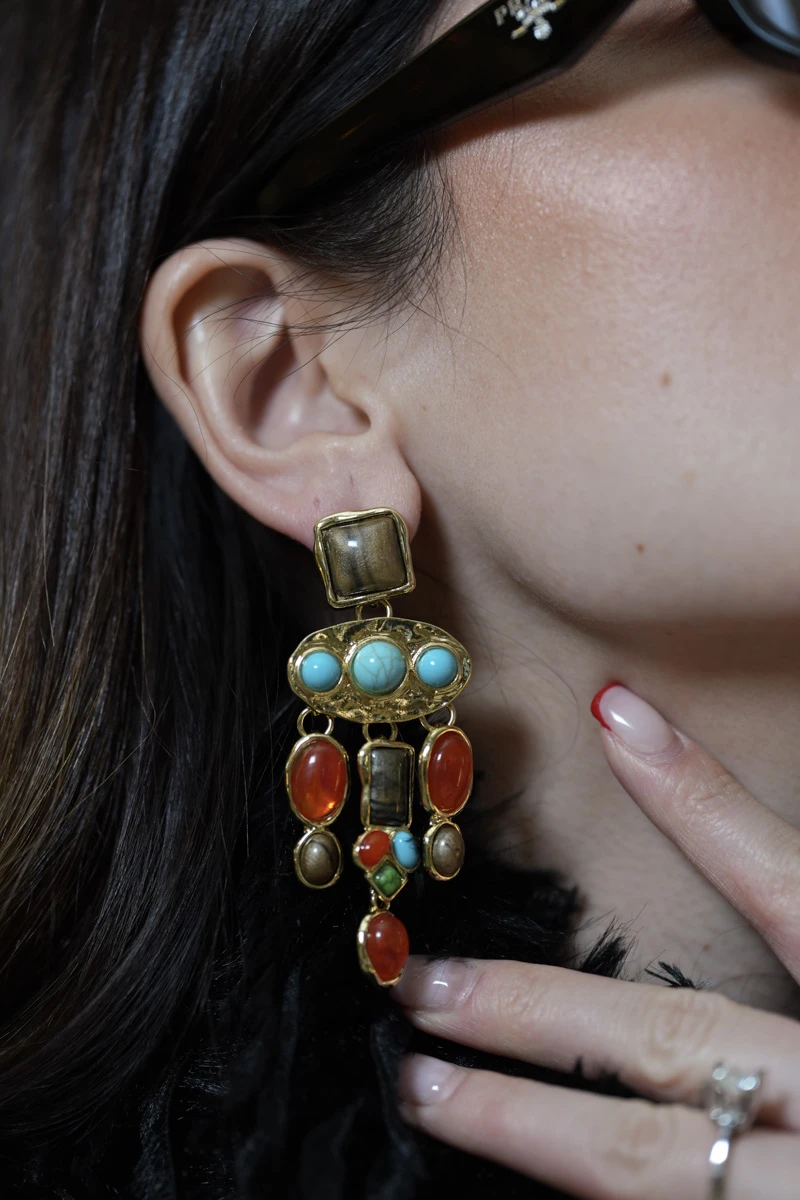 Renkli Doğaltaş Görünümlü Tasarım Sabit Küpe