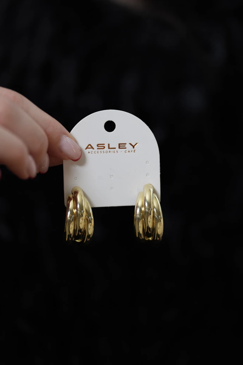 Üçlü Yarım Halka Birleşimli Tasarım Sabit Küpe