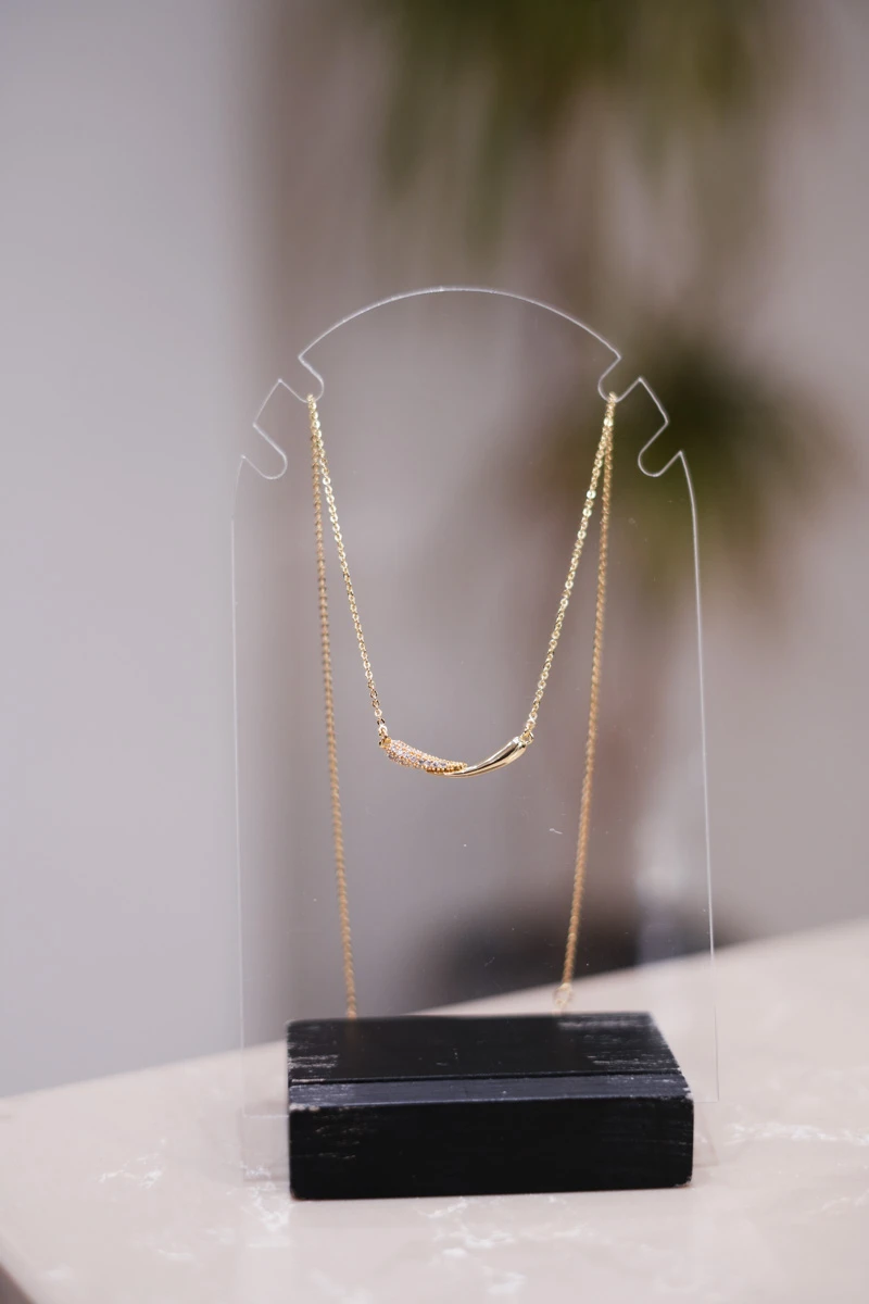 Taşlı Ve Metal Damla Tasarım İnce Kolye