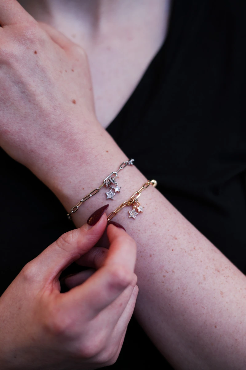 Taşlı Yıldız Sallantılı Zincir Bileklik