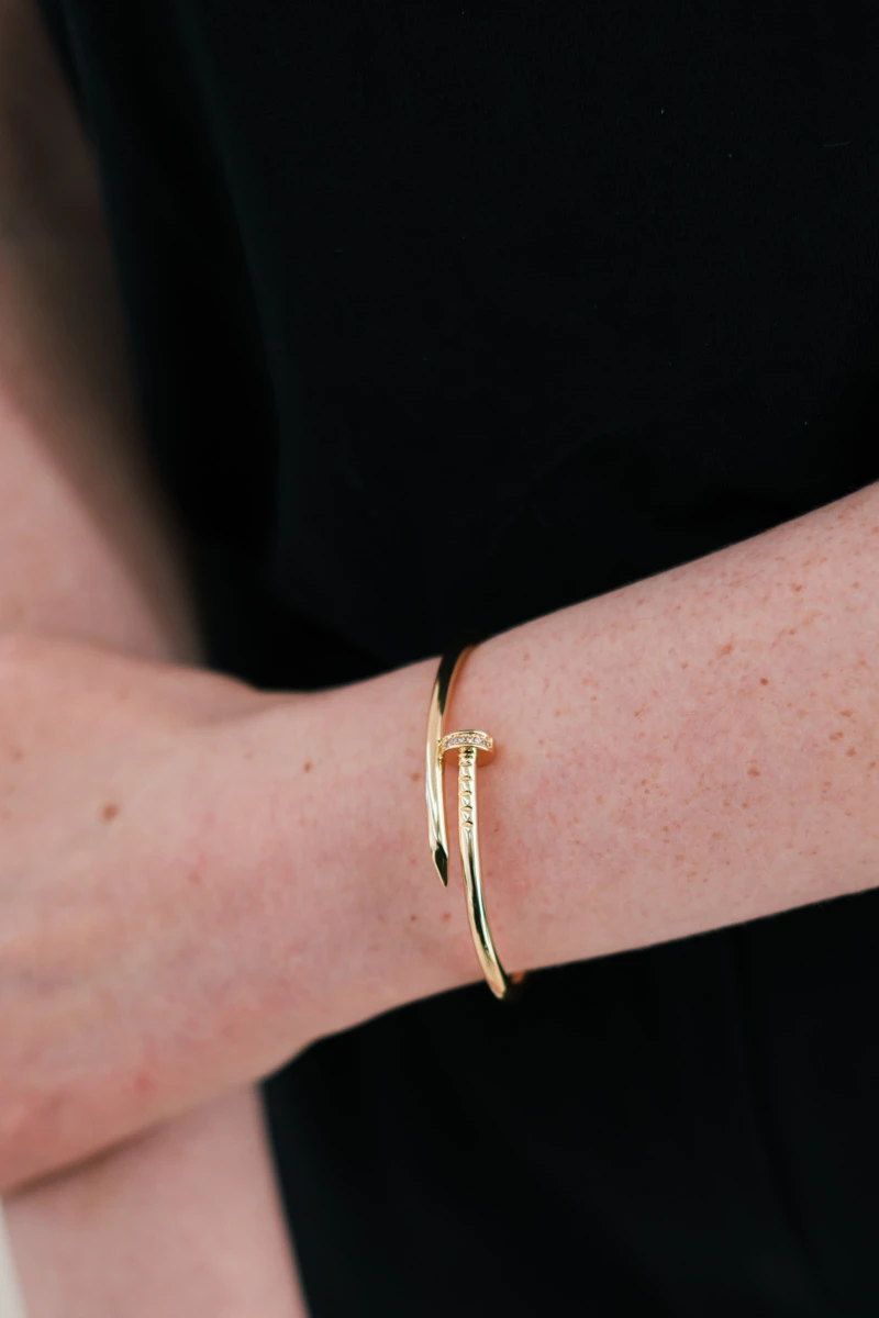 Çivi Tasarım Gold Kelepçe