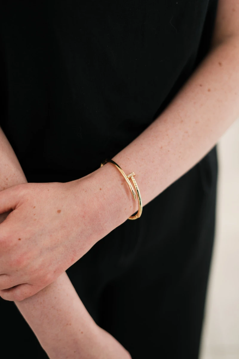 Çivi Tasarım Gold Kelepçe