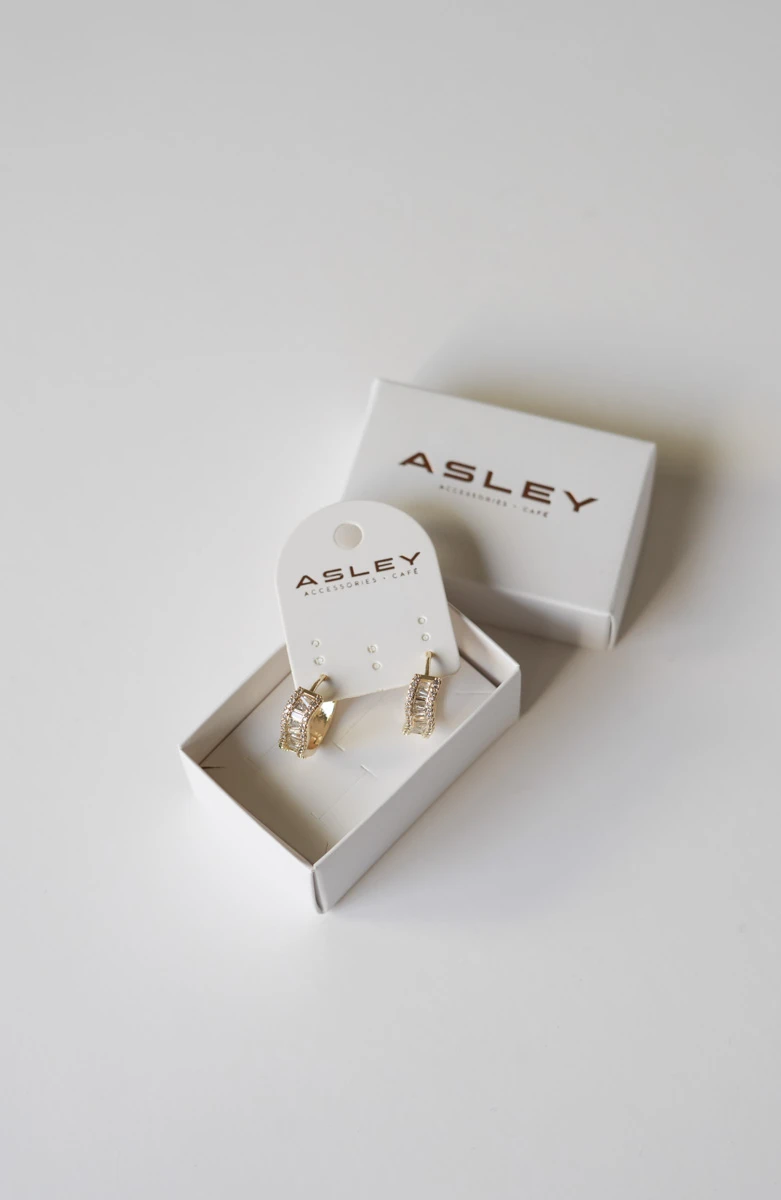 Baget Taş ve Sıra Taşlı Dalgalı Halka Küpe