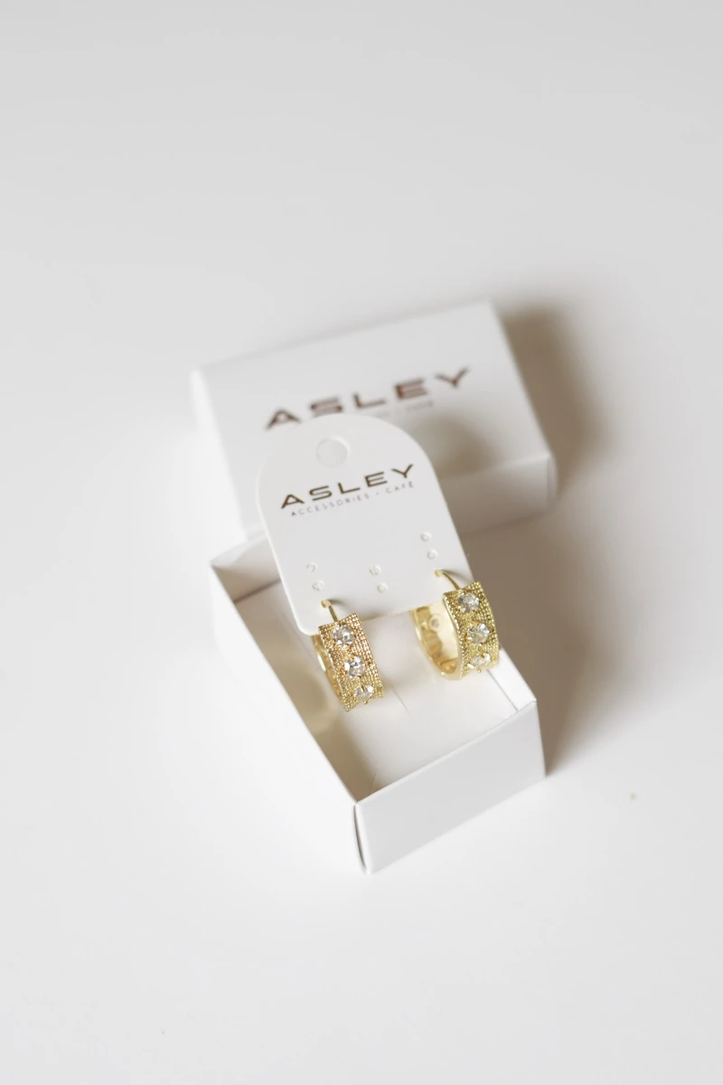 Yuvarlak Taş Detaylı Dokulu Halka Küpe