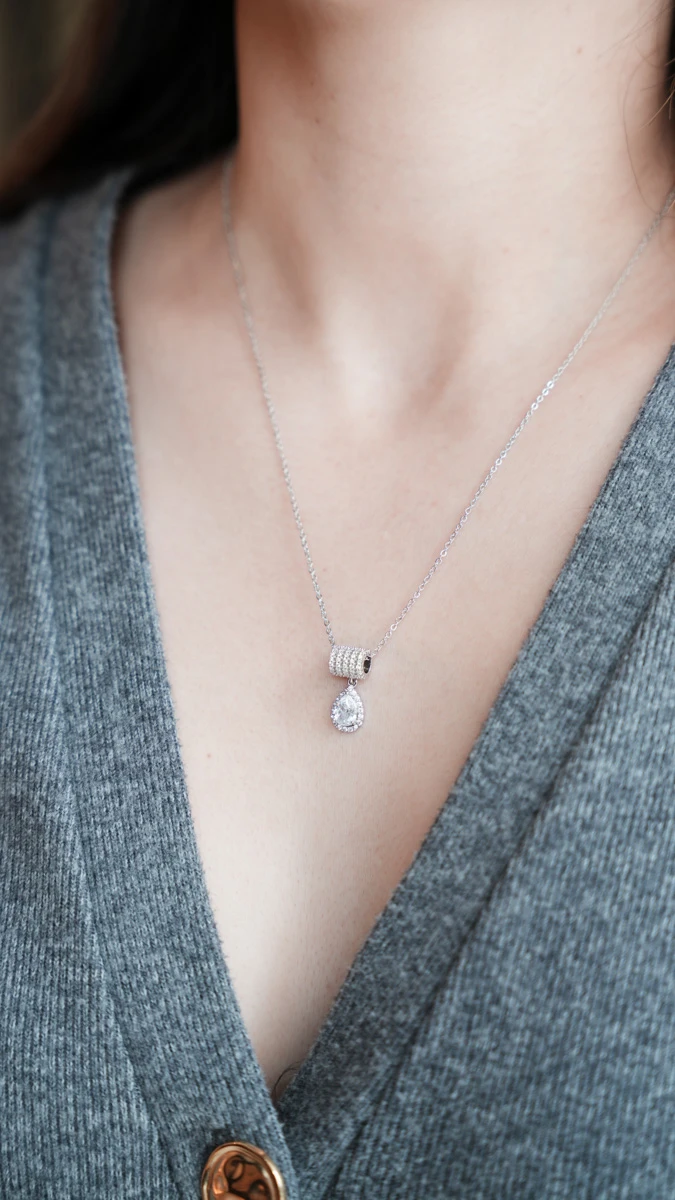 Damla Taş Tasarım İnce Kolye