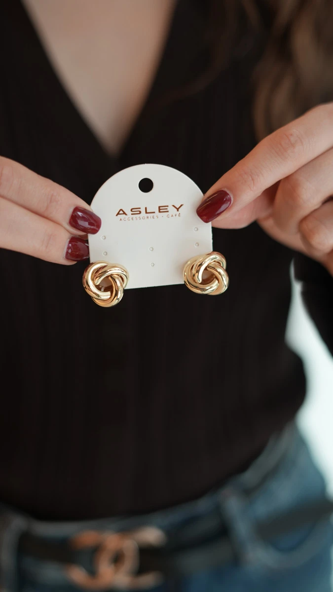 Metal Minimal Gül Tasarım Sabit Küpe