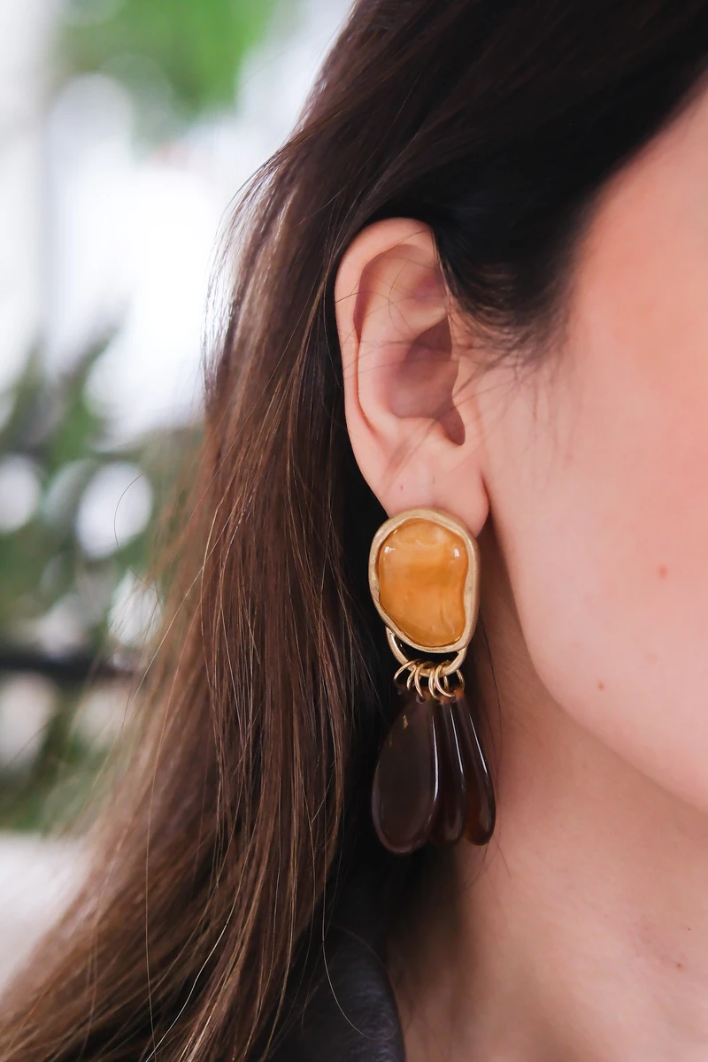 Doğal Taş Görünümlü Çoklu Oval Plaka Tasarım Gold Küpe