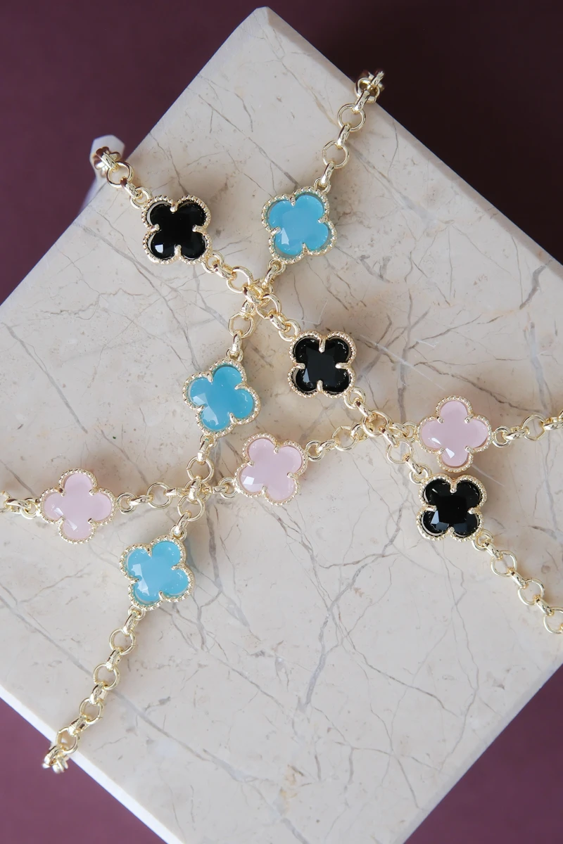 Mavi Taşlı Üçlü Yonca Sıralı Gold Bileklik