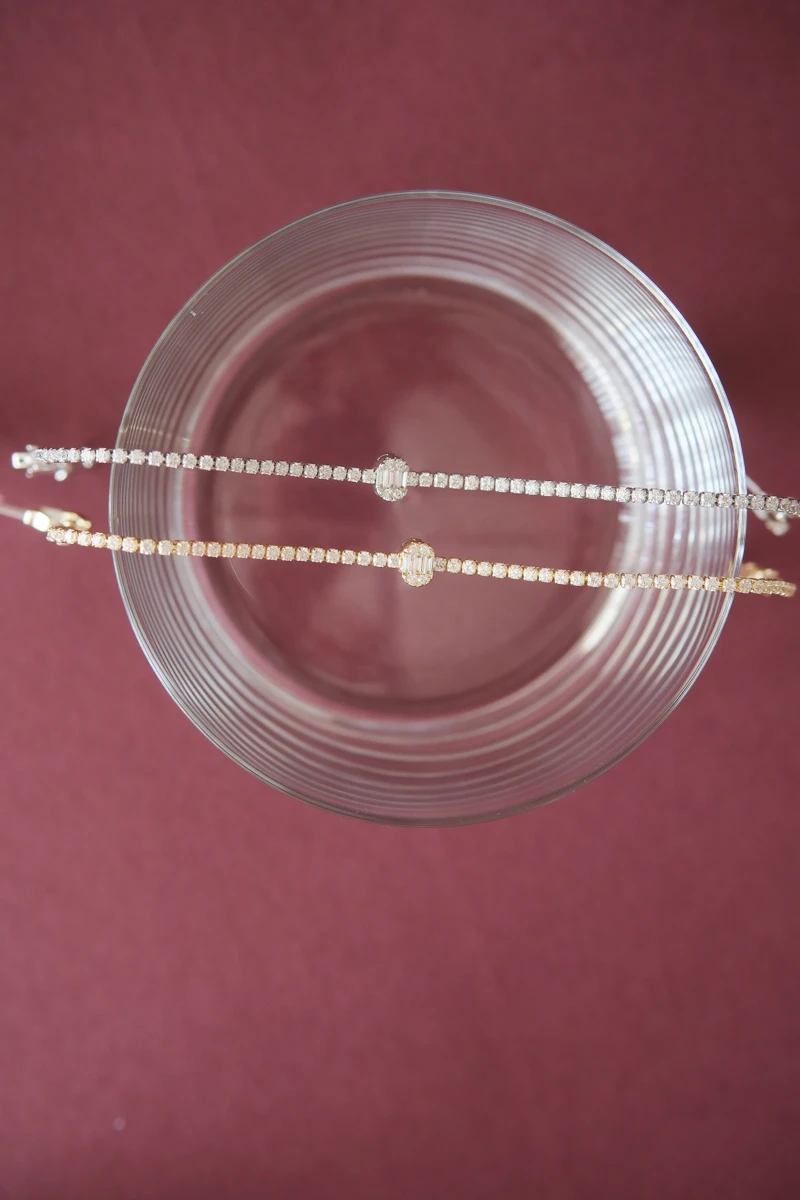 Oval Baget Taş Detaylı Gold Su Yolu Bileklik