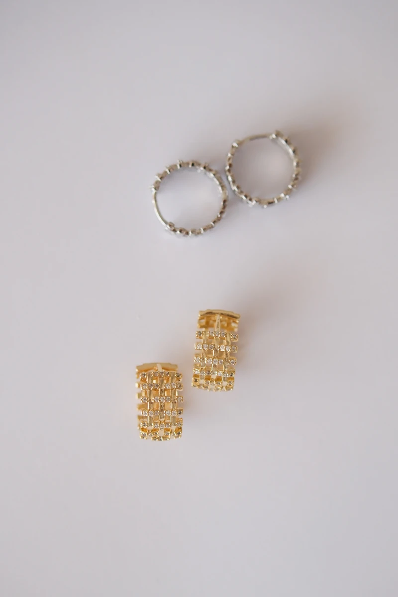 Taşlı Kafes Tasarım Gold Halka Küpe