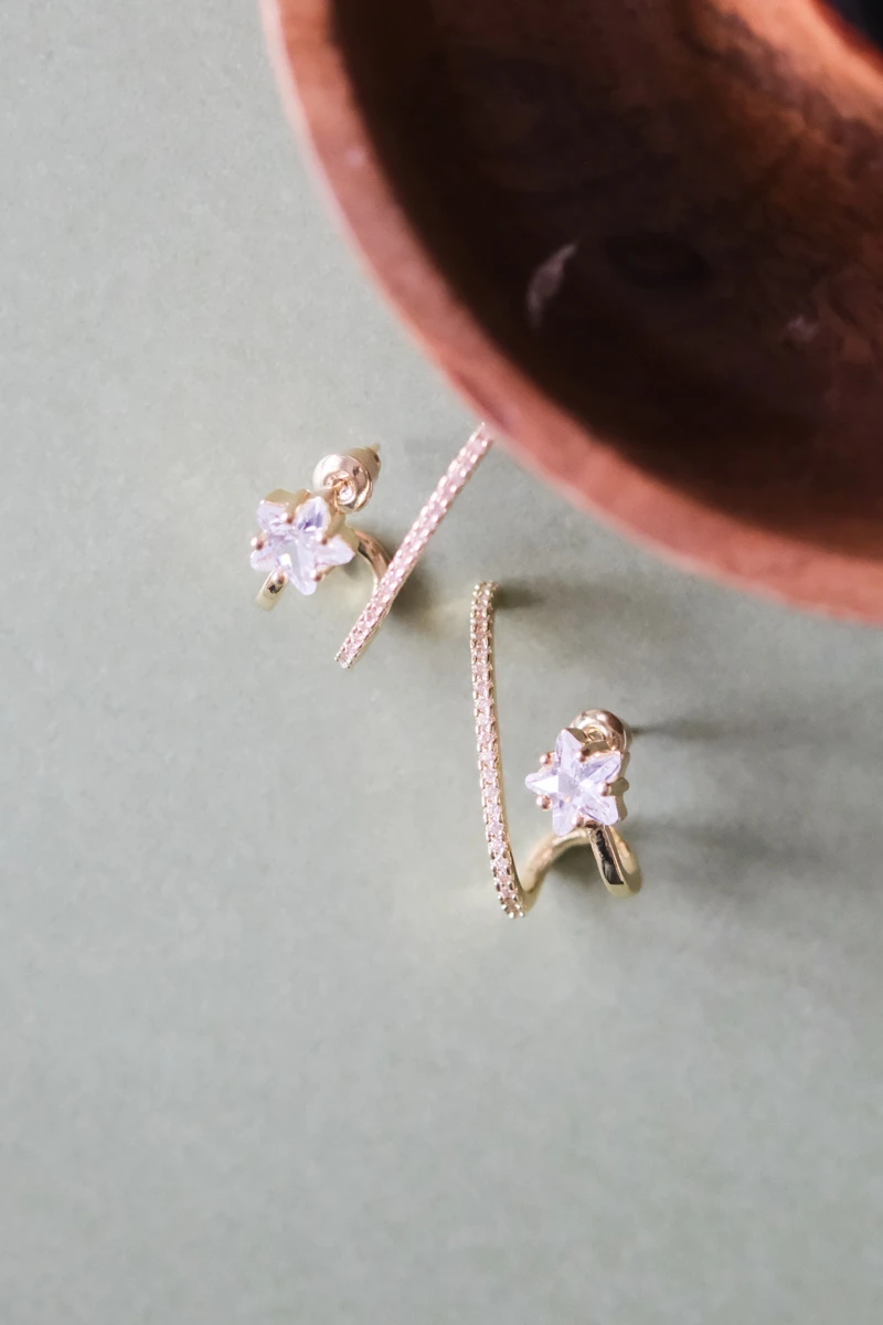 Yıldız Taş Detaylı İkili Görünüm Gold Küpe