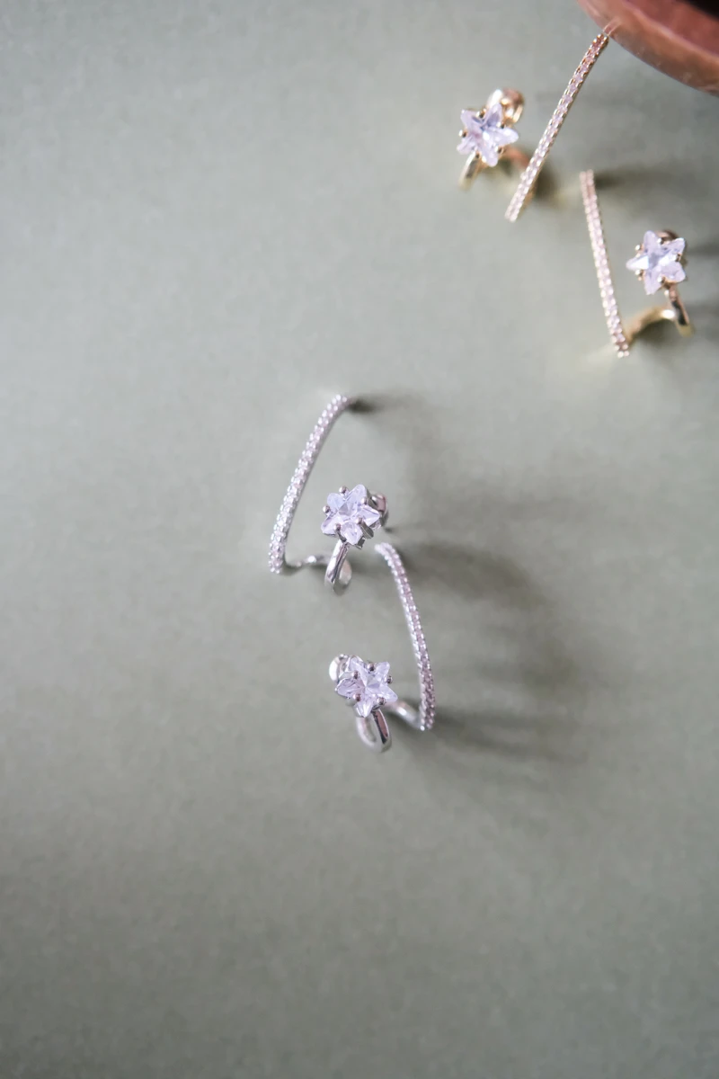 Yıldız Taş Detaylı İkili Görünüm Gümüş Küpe