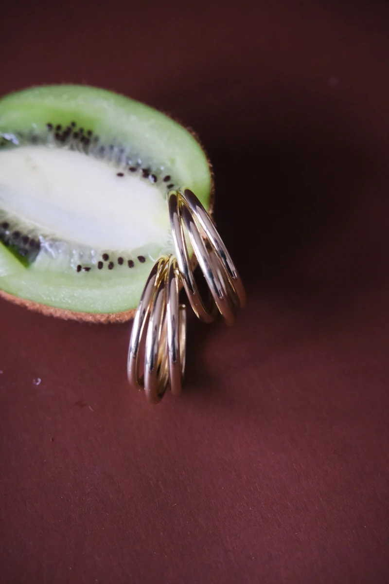 İnce Metal Kafes Tasarım Büyük Gold Küpe