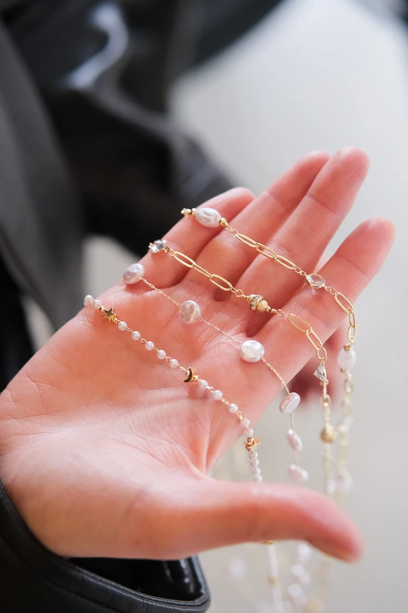 Ay Ve Yıldız Detaylı İnci Sıralı Gold Zincir Kolye